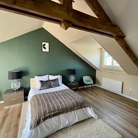 Chez Maurice - Stylish French *